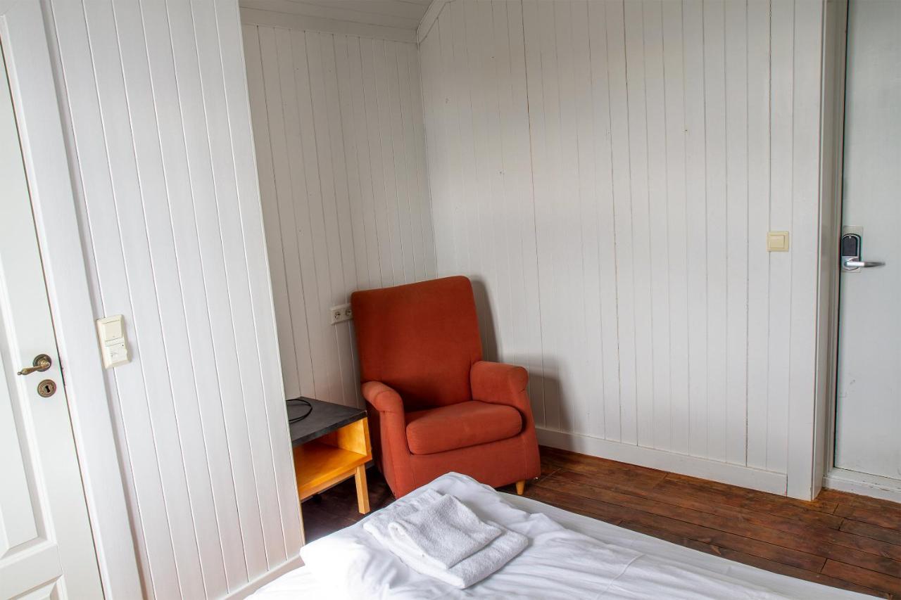 Fast Hotel Henningsvær Exterior foto